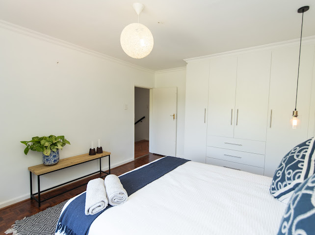 5 Bedroom Property for Sale in Summerstrand Eastern Cape